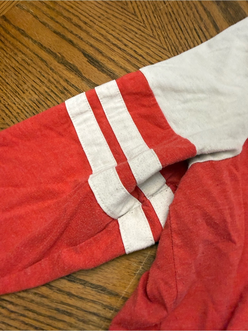 NFL Women's Kansas City Chiefs Red and White Raglan Long Sleeve Tee - Picture 4 of 4